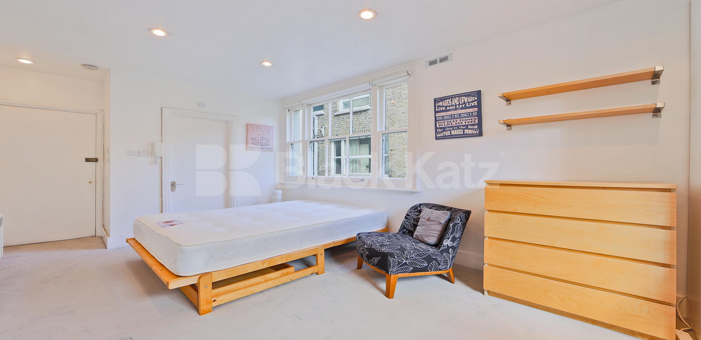 Radiantly warm Studio Apartment, Part Furnished Apartment in Handforth